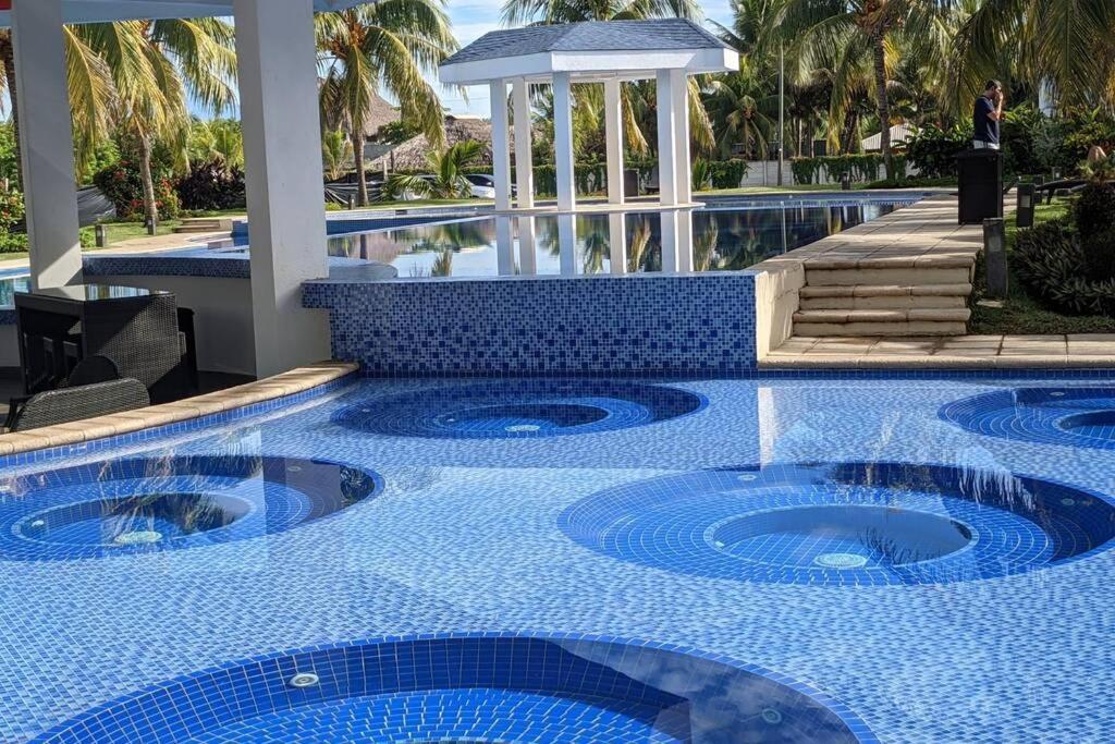 El Muelle, Hermoso Y Comodo Apartamento Монтеррико Экстерьер фото